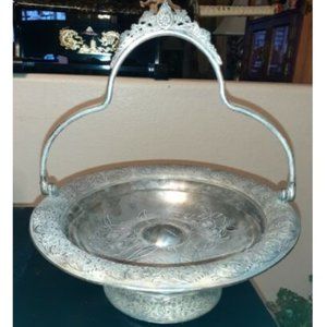 Antique Barbour Bros Quadruple Plate Bridal Basket